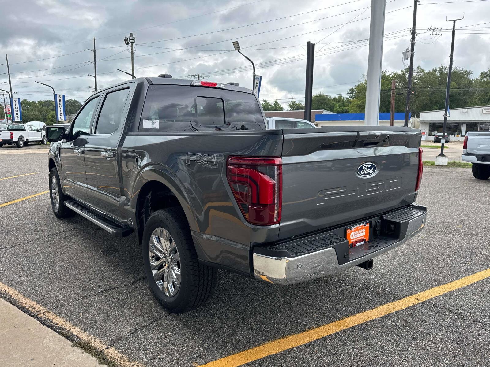 2025 Ford F-150 Lariat photo 4