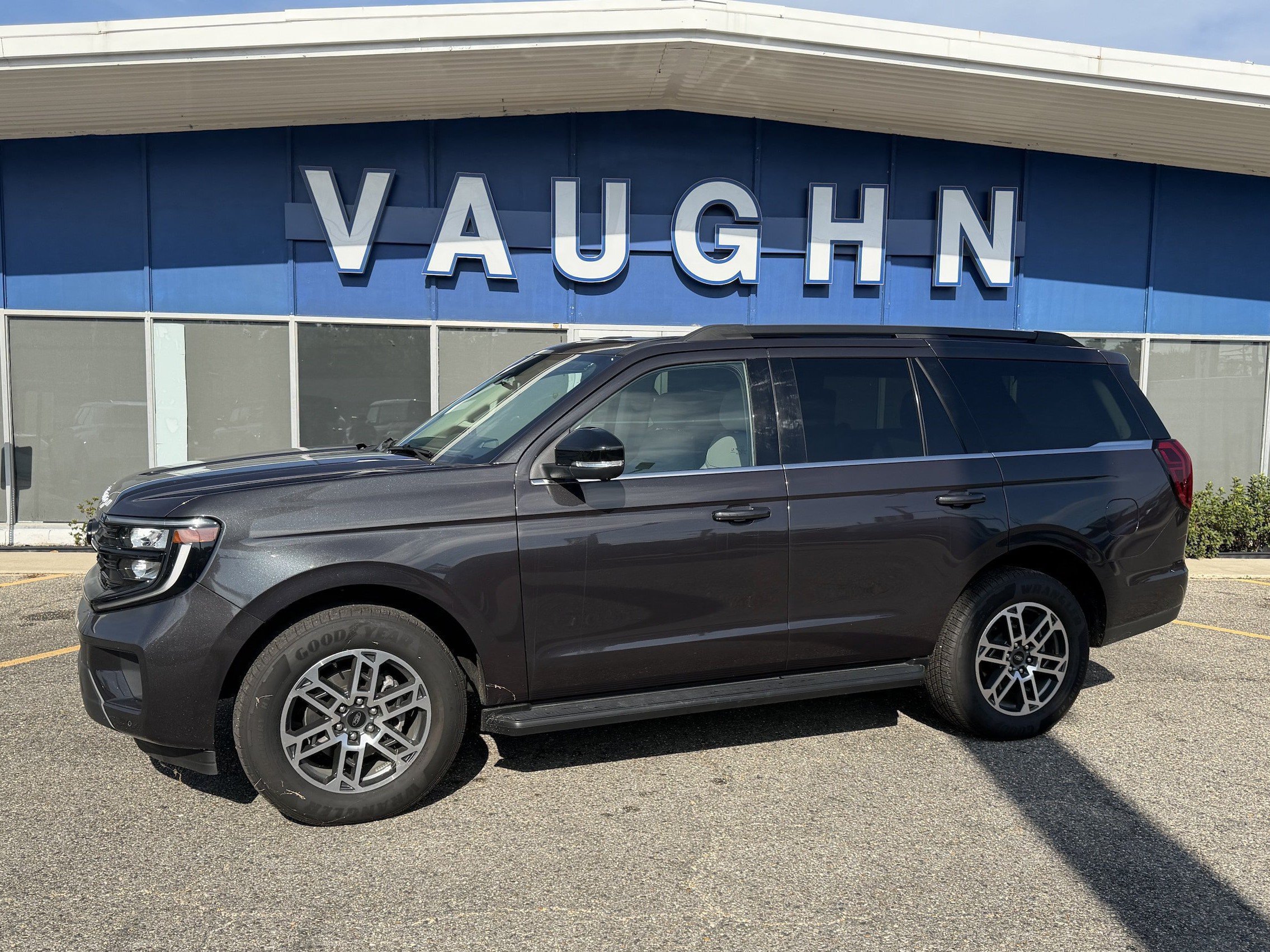 2026 Ford Expedition Active