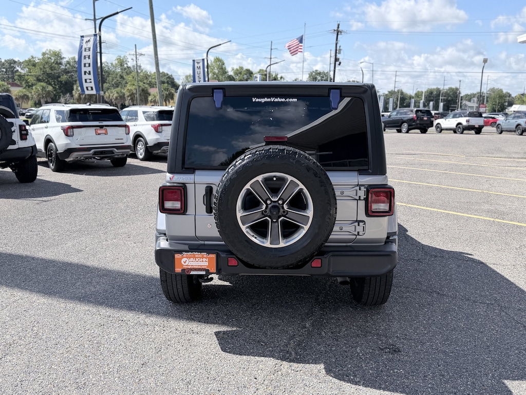 Used 2020 Jeep Wrangler Unlimited Sahara SUV