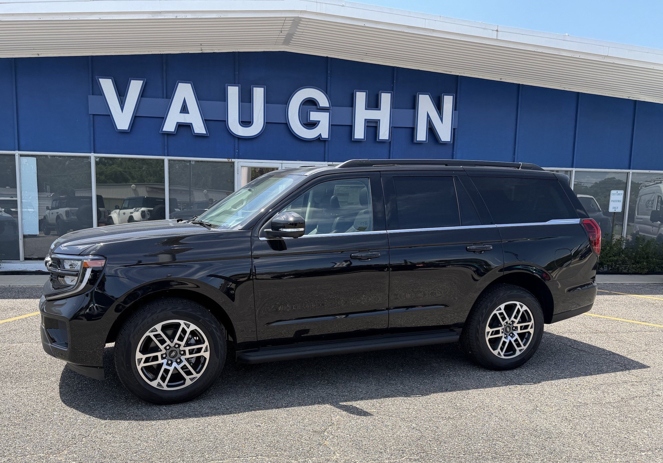 2026 Ford Expedition Active