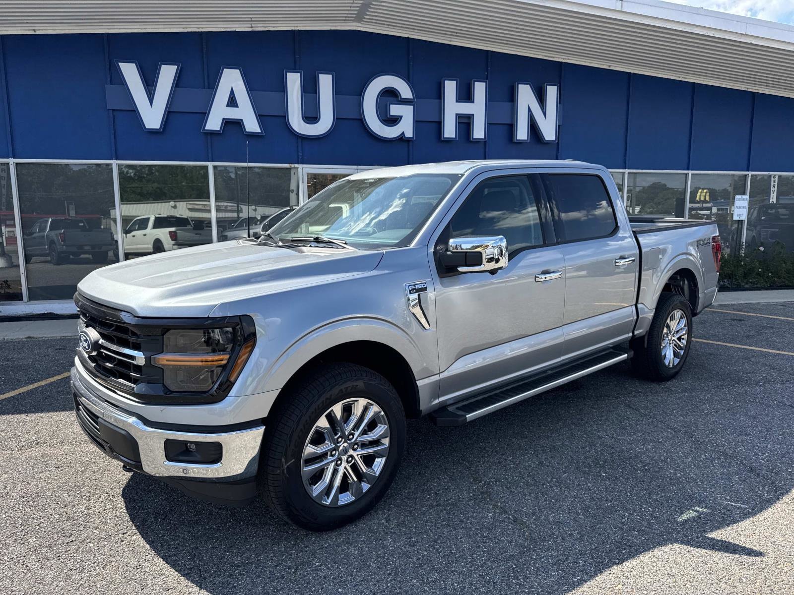 2025 Ford F-150 XLT's photo