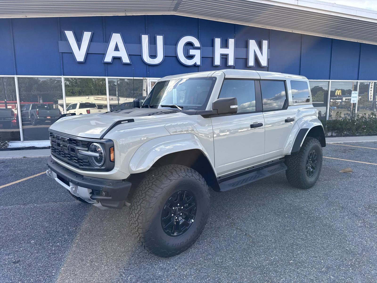 2025 Ford Bronco 4-Door Raptor's photo