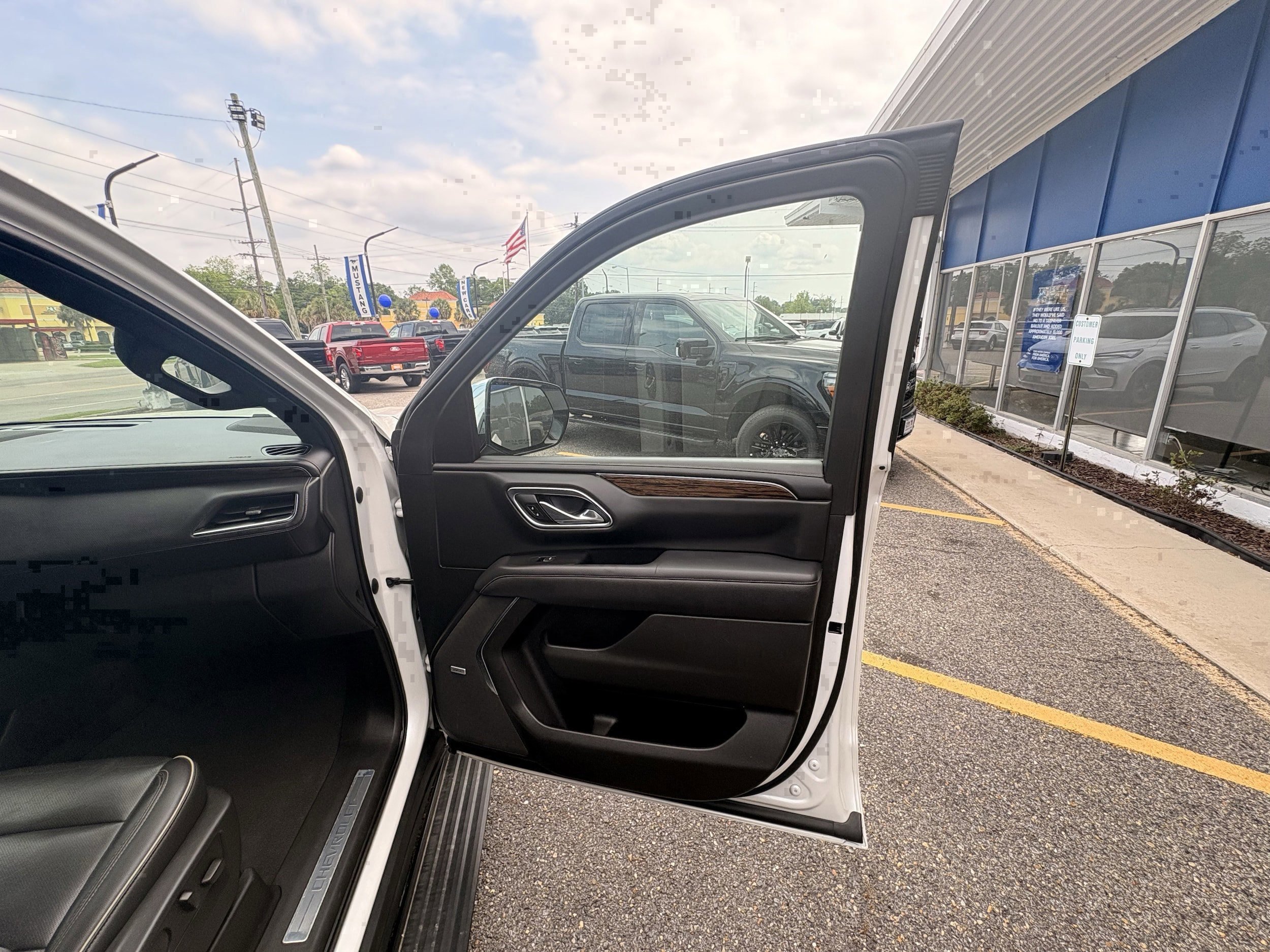2021 Chevrolet Tahoe Premier - Photo 22