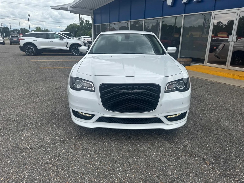Used 2023 Chrysler 300 Touring L with VIN 2C3CCADG4PH552421 for sale in Bunkie, LA