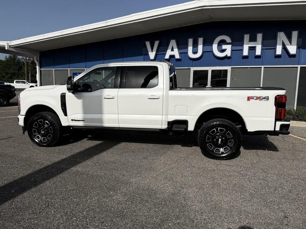 New 2026 Ford Super Duty F-250 SRW Platinum Truck Crew Cab
