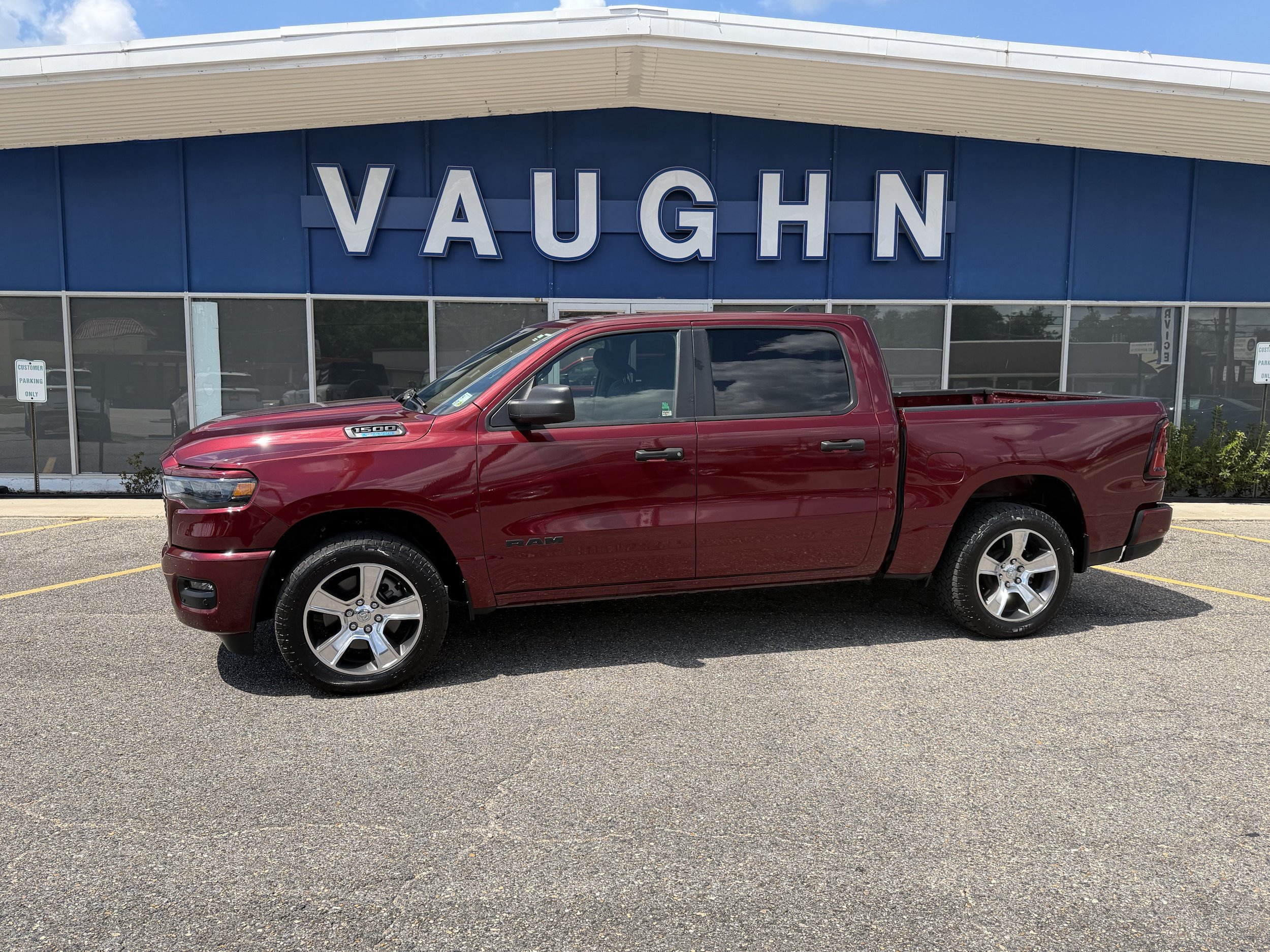 2025 Ram 1500 Truck Crew Cab 