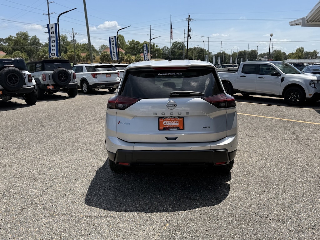 Used 2024 Nissan Rogue S SUV