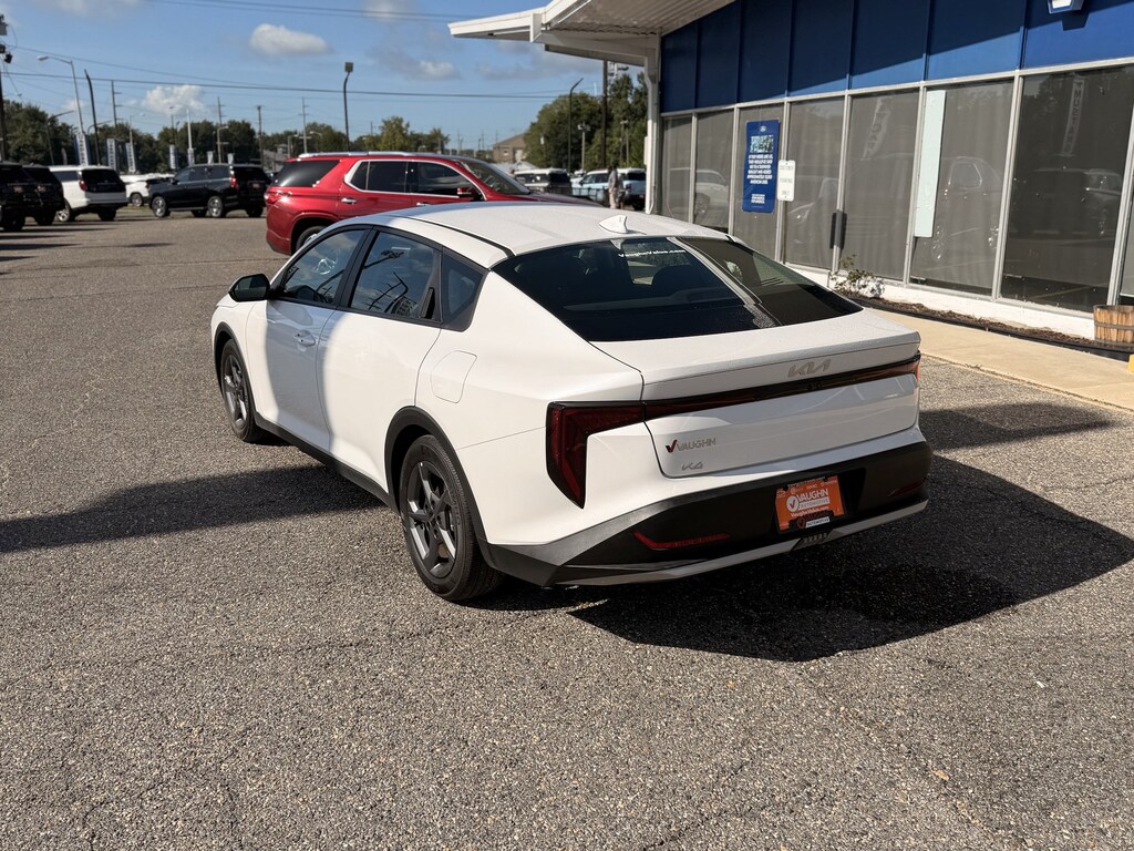 Used 2025 Kia K4 LXS Sedan