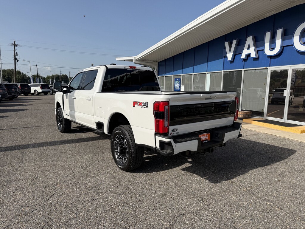 New 2026 Ford Super Duty F-250 SRW Platinum Truck Crew Cab