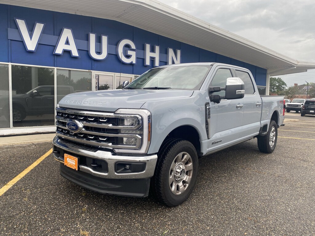 New 2026 Ford Super Duty F-250 SRW Lariat Truck Crew Cab