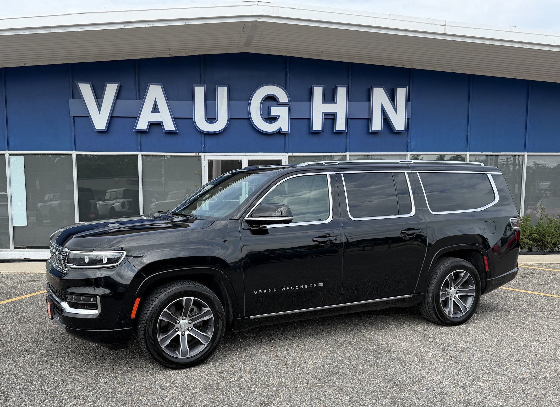 2024 Jeep Grand Wagoneer L