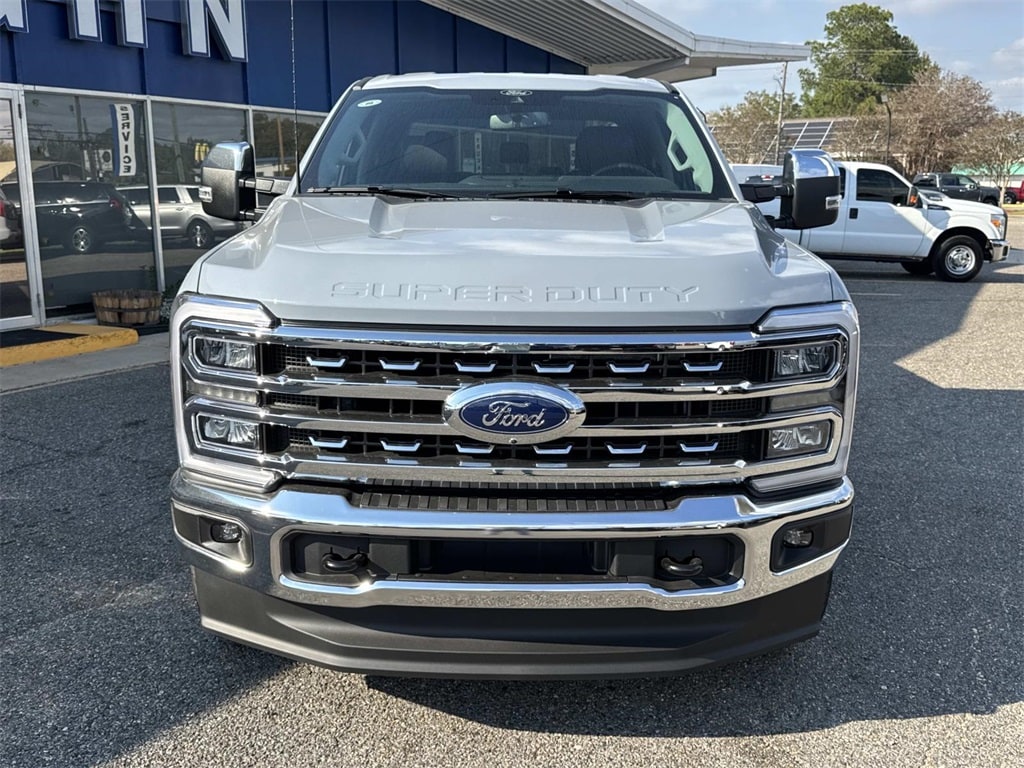 New 2026 Ford F-250SD Lariat Truck Crew Cab