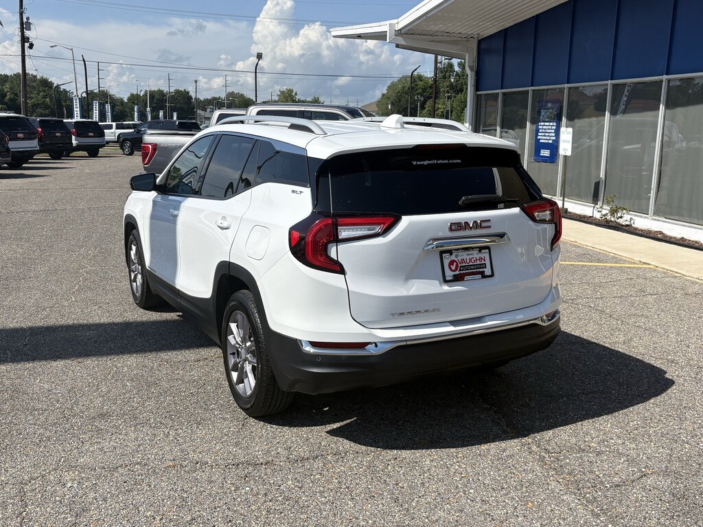 Used 2023 GMC Terrain SLT SUV