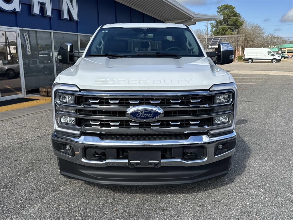 New 2026 Ford F-250SD Lariat Truck Crew Cab