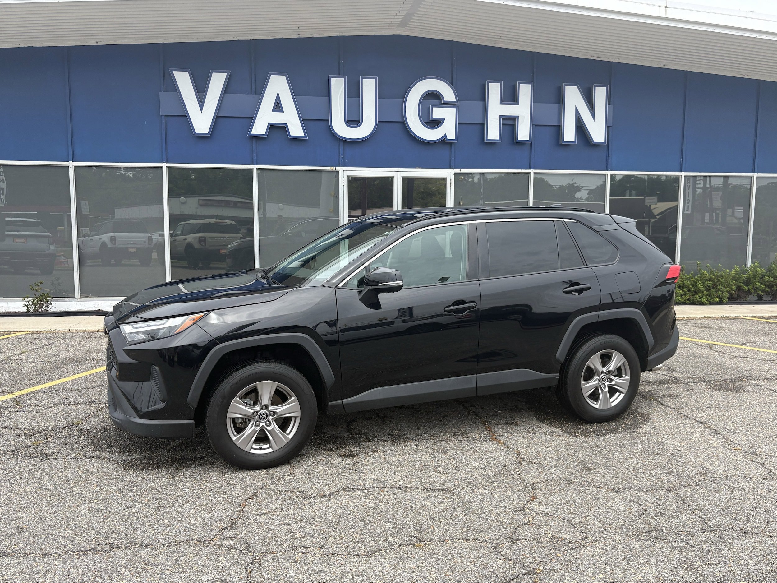 2022 Toyota RAV4 SUV 