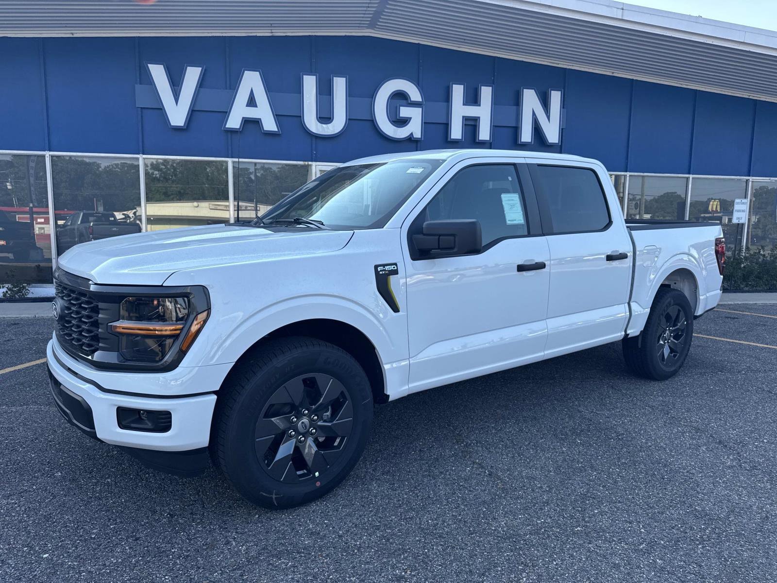 2025 Ford F-150 STX's photo