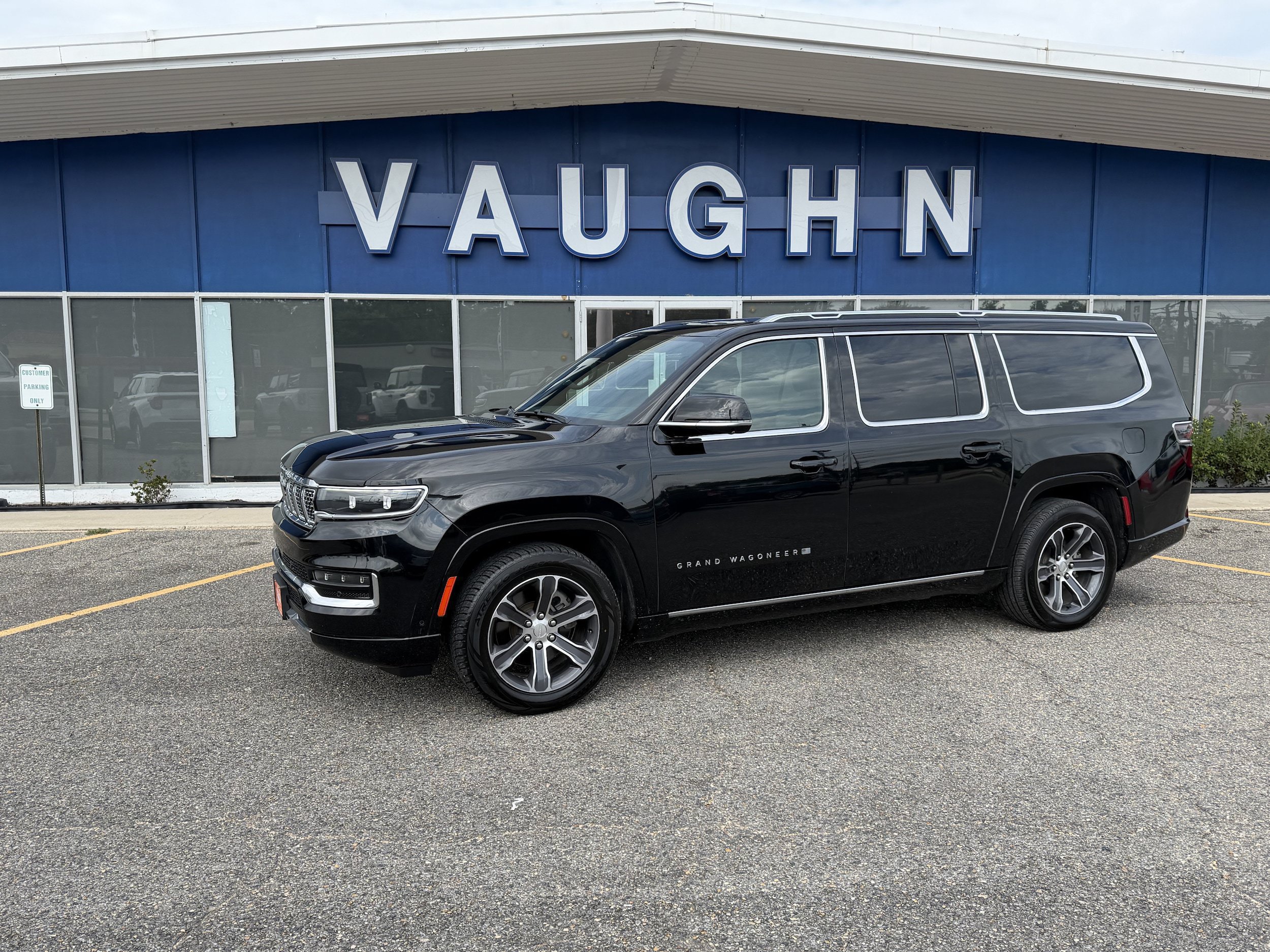 2024 Jeep Grand Wagoneer L Base