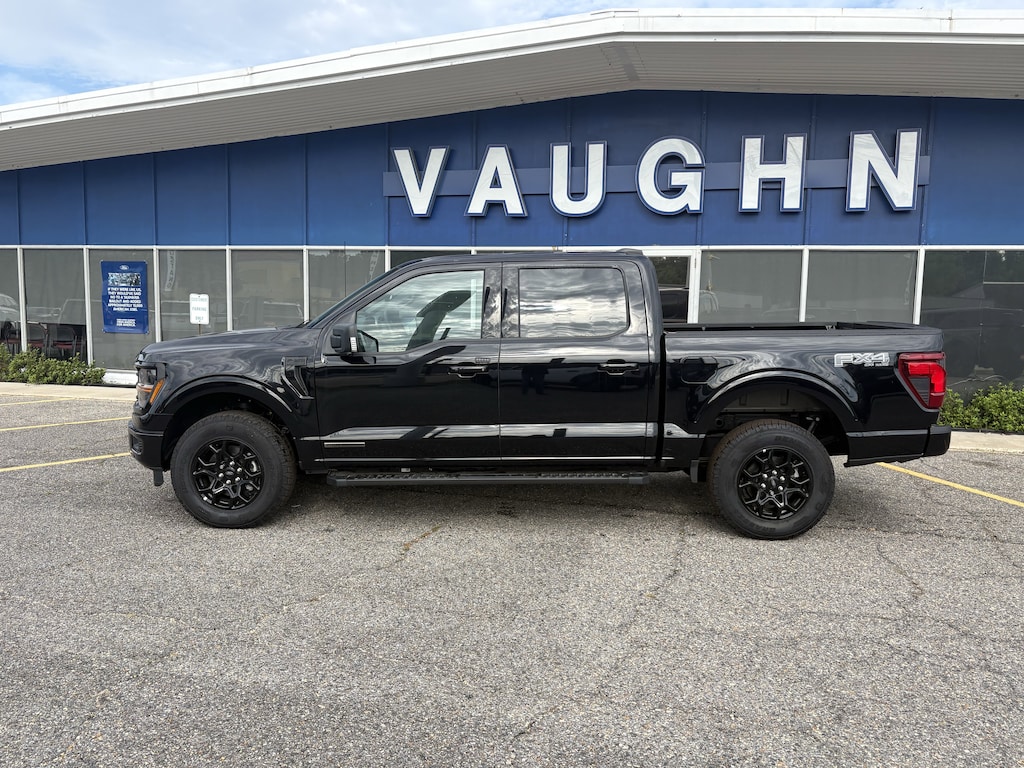 New 2025 Ford F-150 XLT Truck SuperCrew Cab
