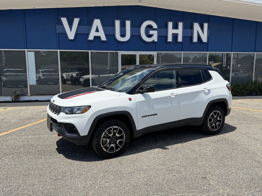 Used 2025 Jeep Compass Trailhawk SUV