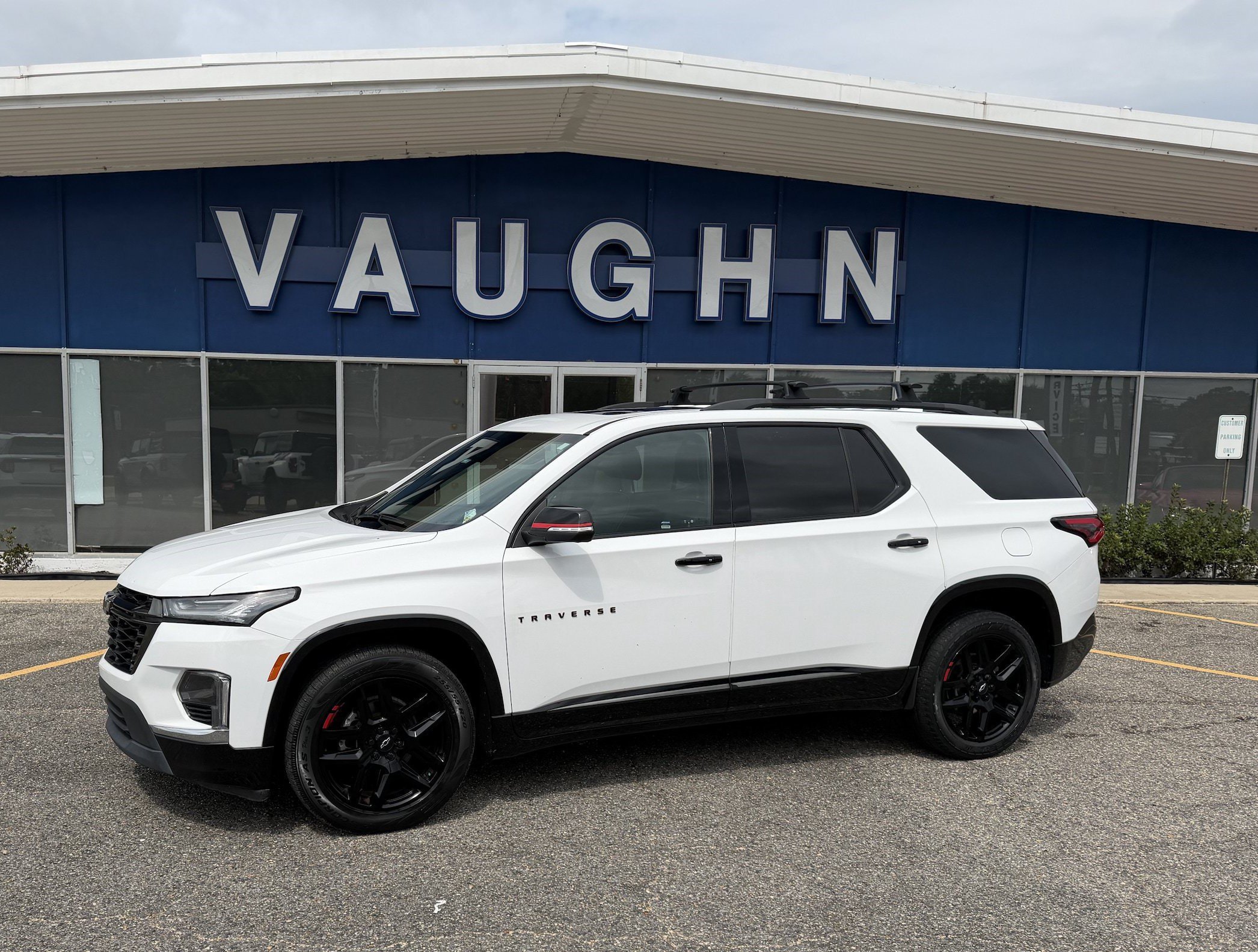 2023 Chevrolet Traverse Premier