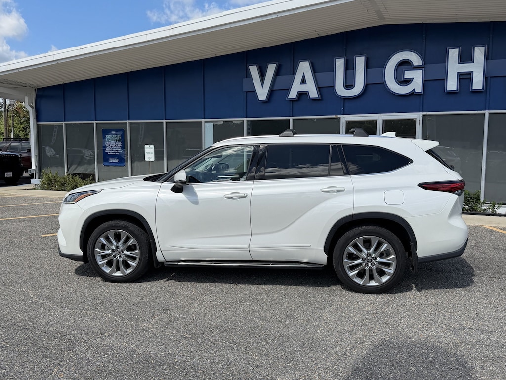 Used 2021 Toyota Highlander Limited SUV