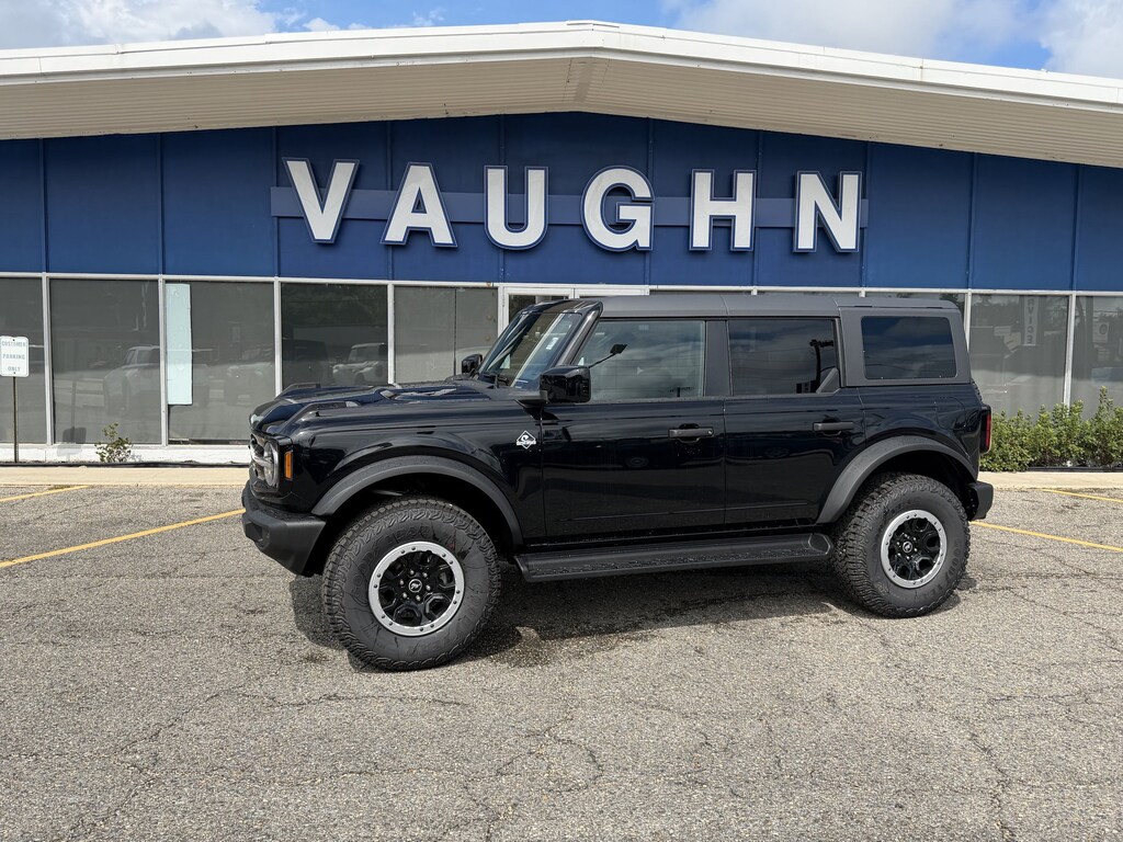New 2026 Ford Bronco Outer Banks SUV