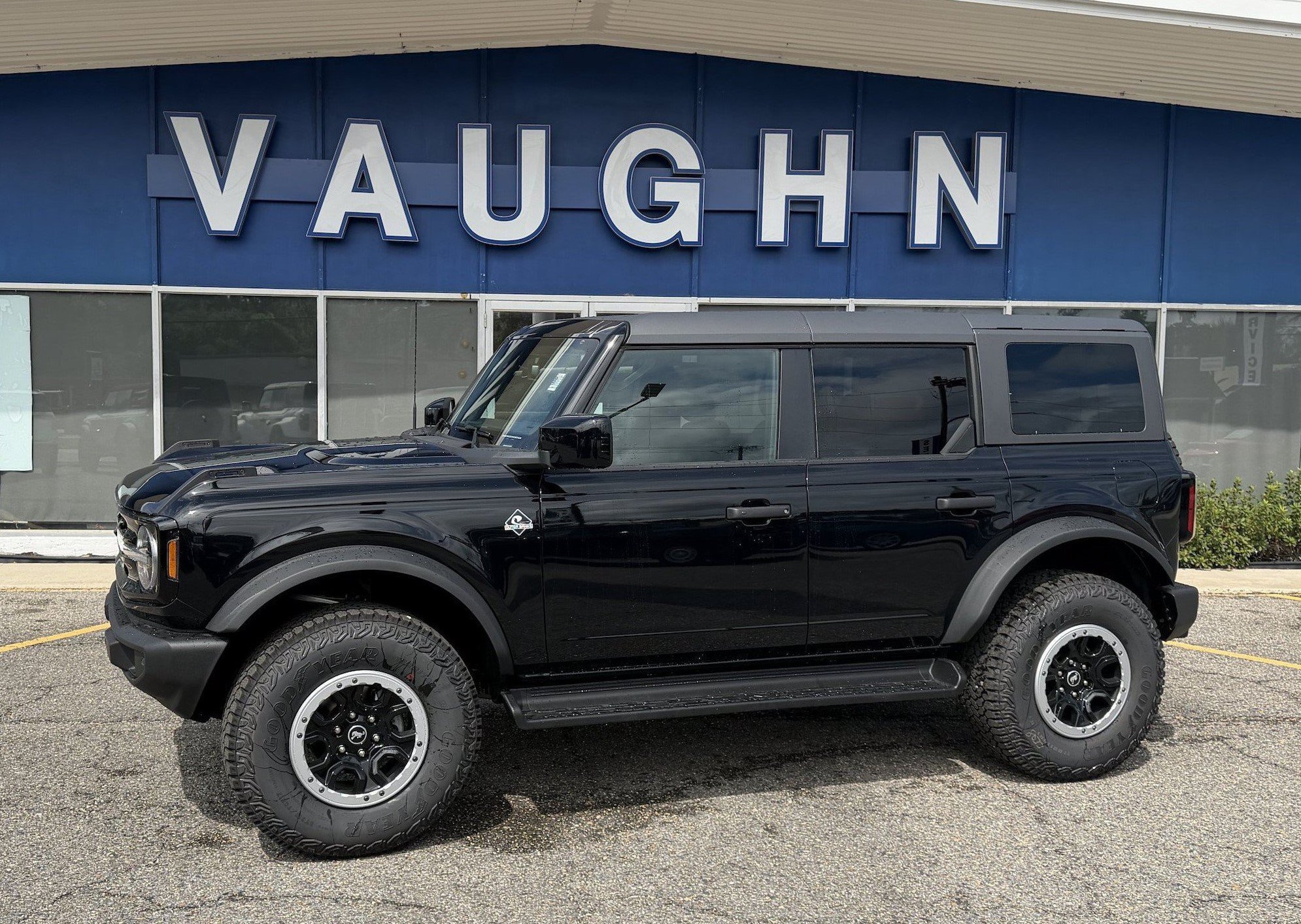 2026 Ford Bronco Outer Banks SUV