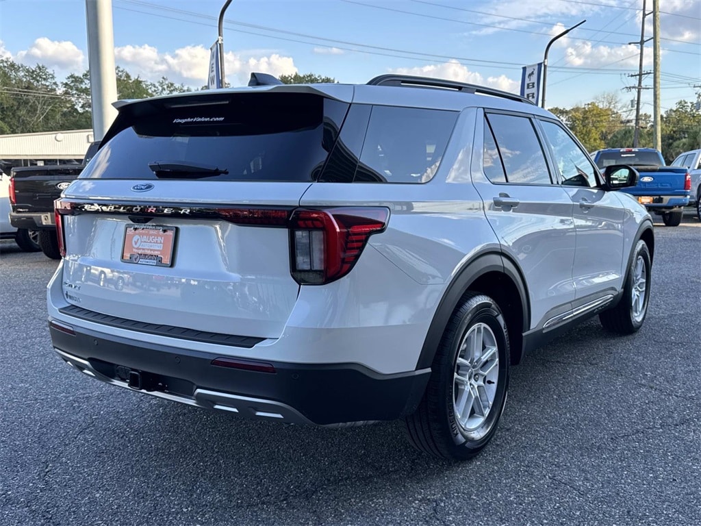 New 2025 Ford Explorer Active SUV
