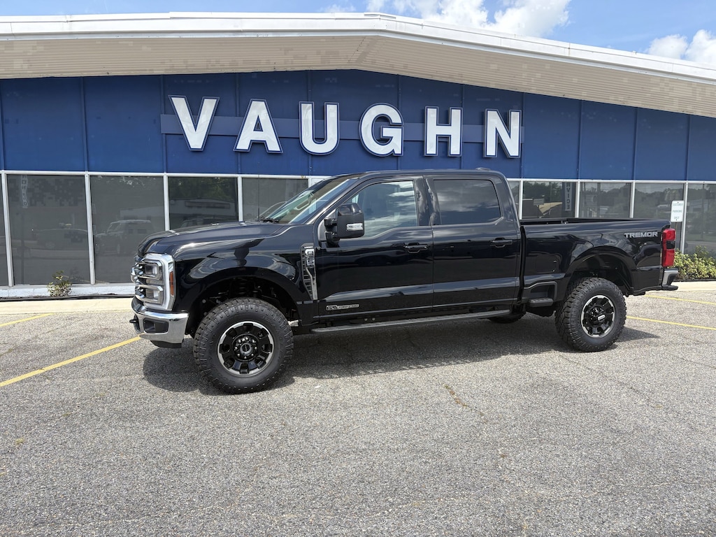 New 2026 Ford Super Duty F-250 SRW Lariat Truck Crew Cab