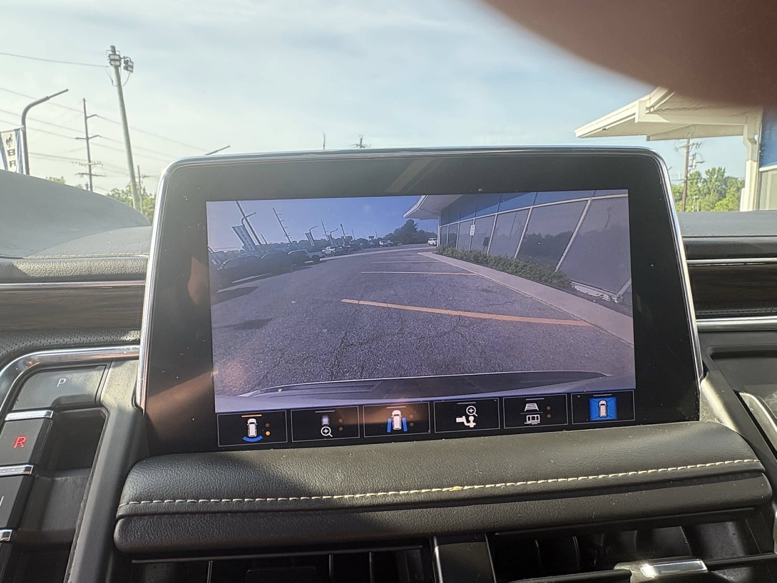 2021 Chevrolet Tahoe Premier - Photo 14