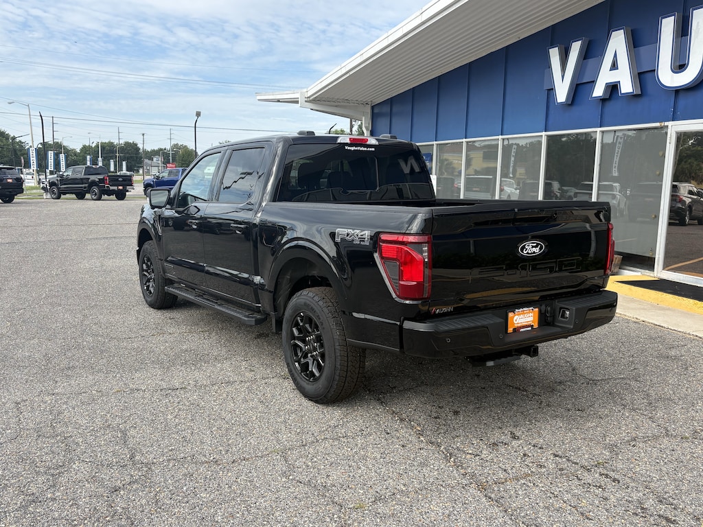 New 2025 Ford F-150 XLT Truck SuperCrew Cab