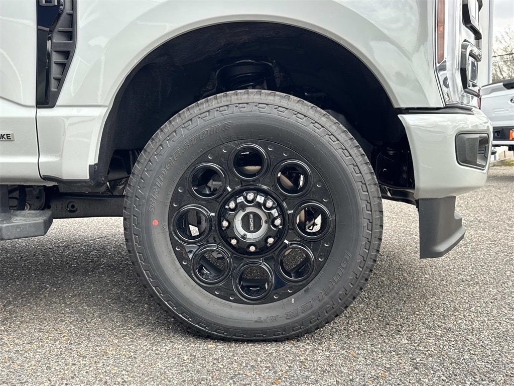 New 2026 Ford F-250SD XLT Truck Crew Cab