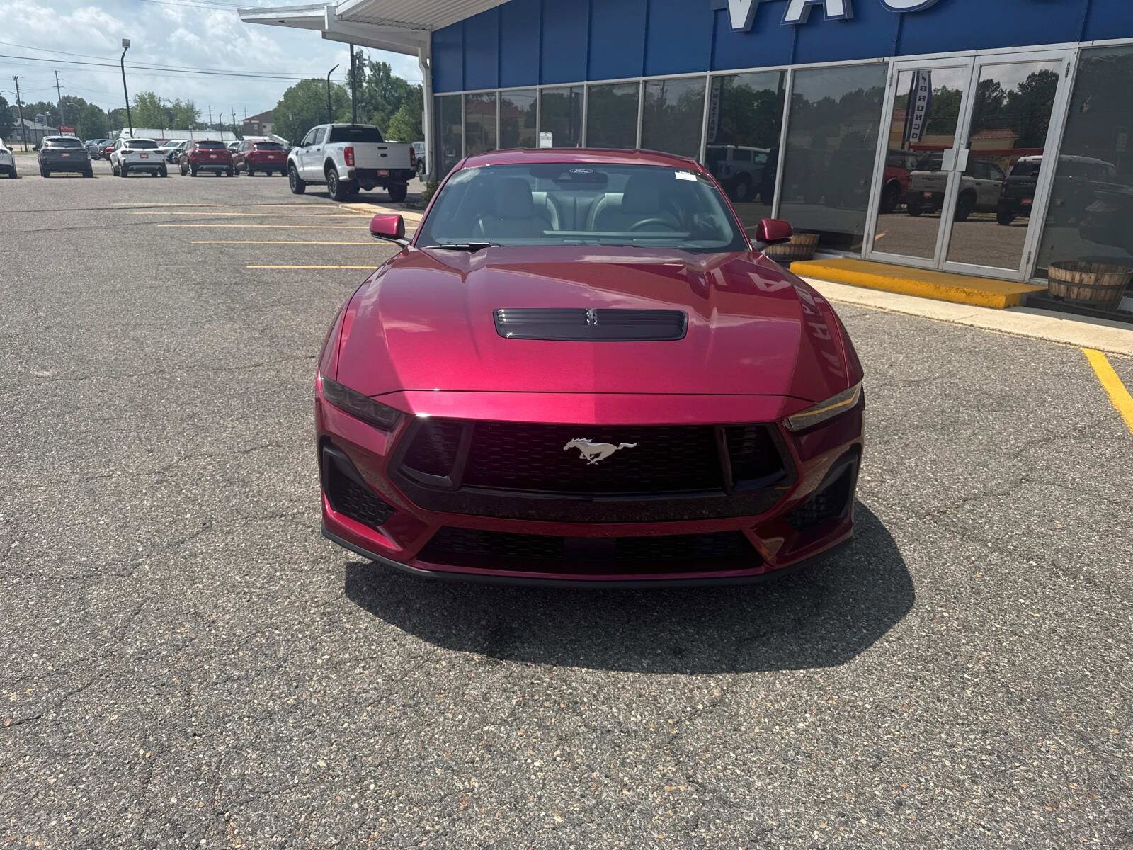 2025 Ford Mustang GT Premium photo 2