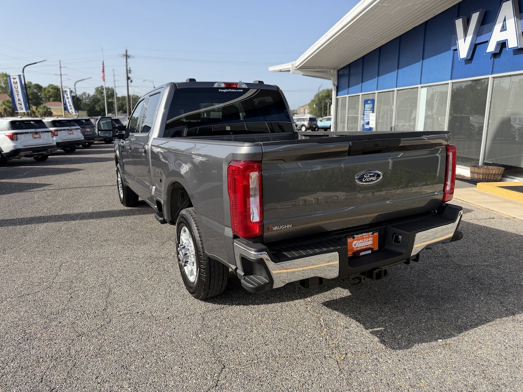 New 2026 Ford Super Duty F-350 SRW Truck Crew Cab