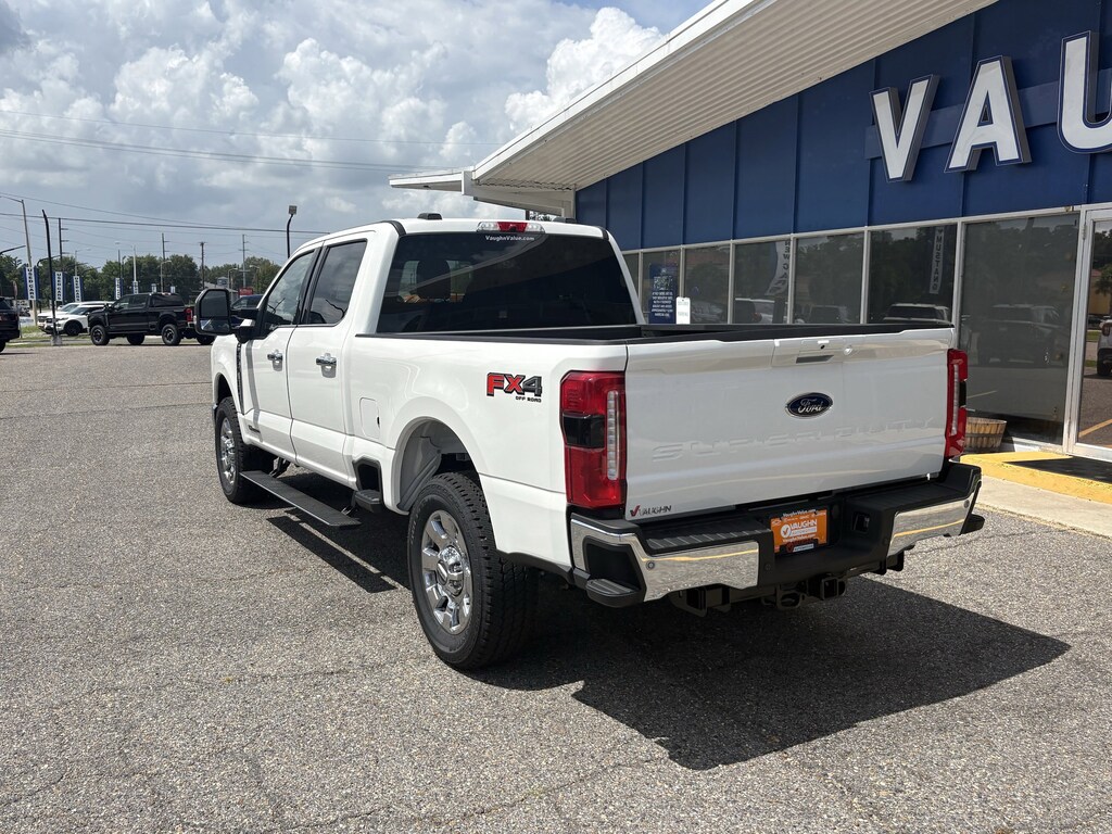New 2026 Ford Super Duty F-250 SRW Lariat Truck Crew Cab