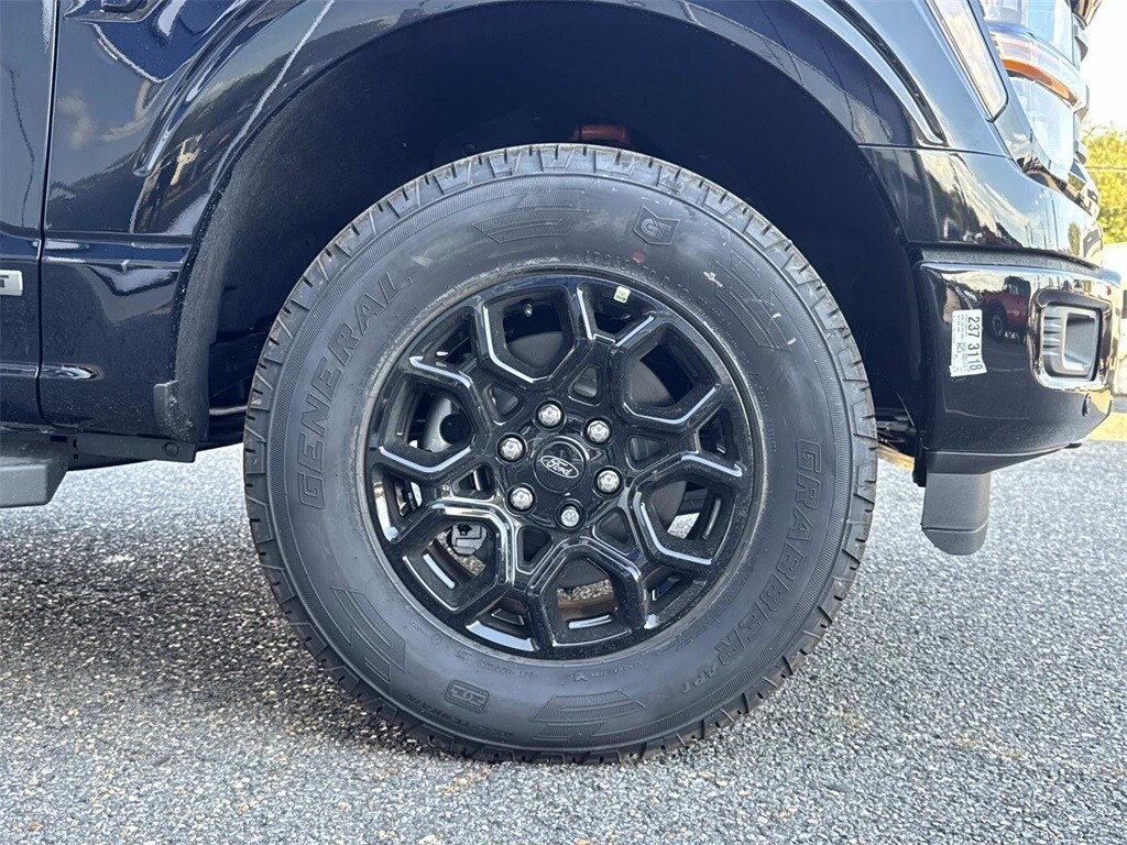 2025 Ford F-150 XLT photo 3