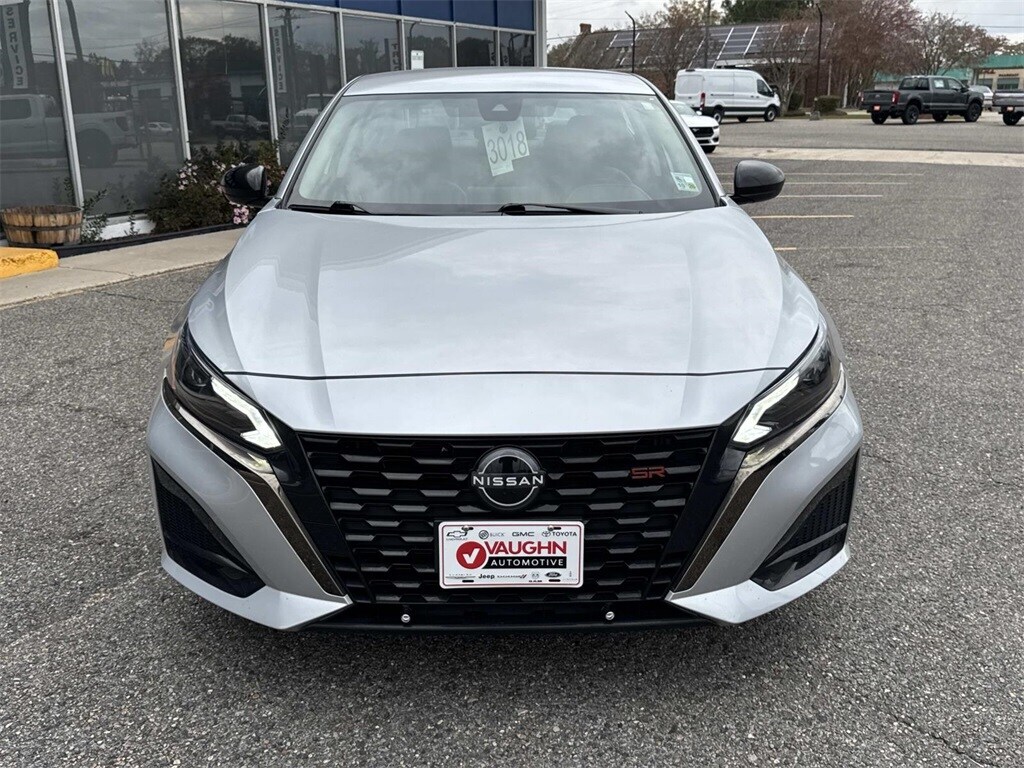 Used 2024 Nissan Altima 2.5 SR Sedan