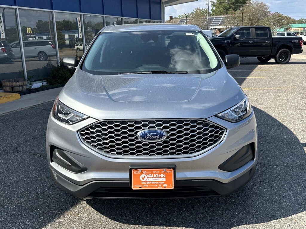 Used 2024 Ford Edge SE SUV