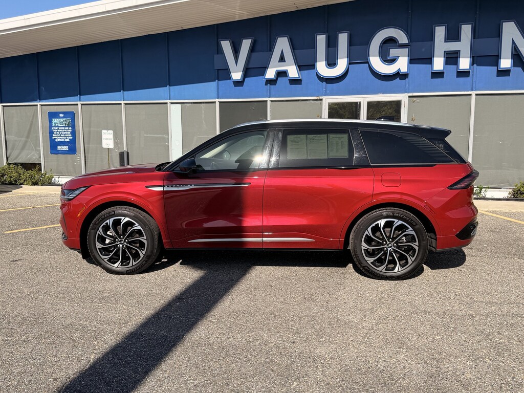 Used 2024 Lincoln Nautilus Reserve SUV