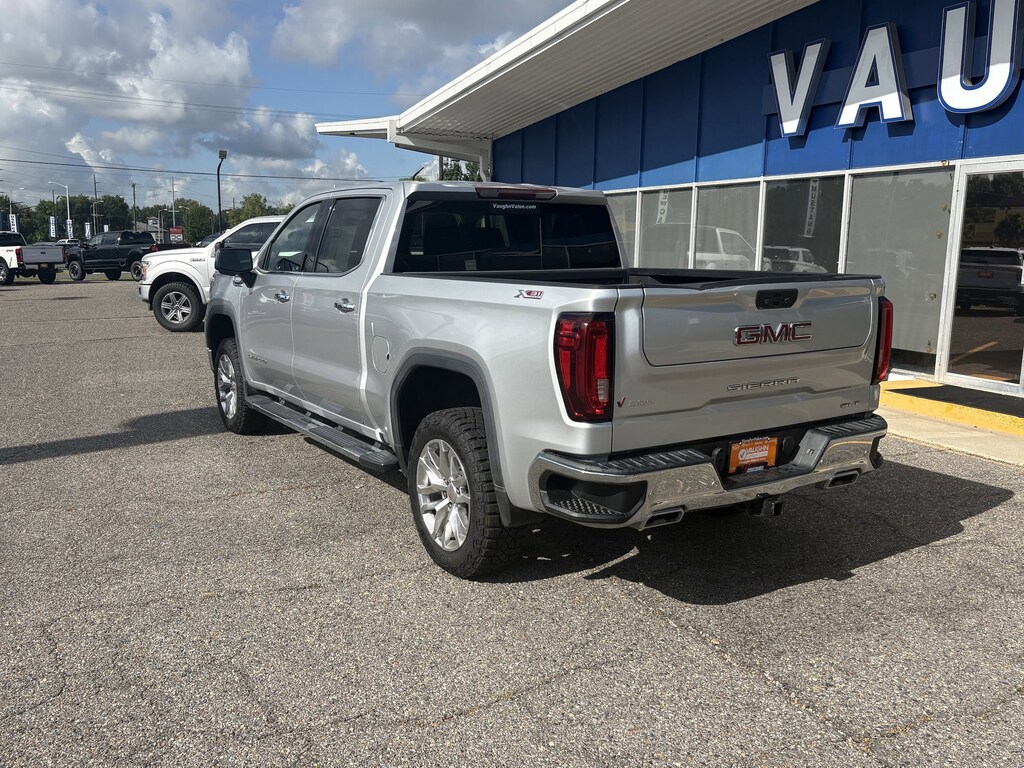 Used 2021 GMC Sierra 1500 SLT Truck Crew Cab