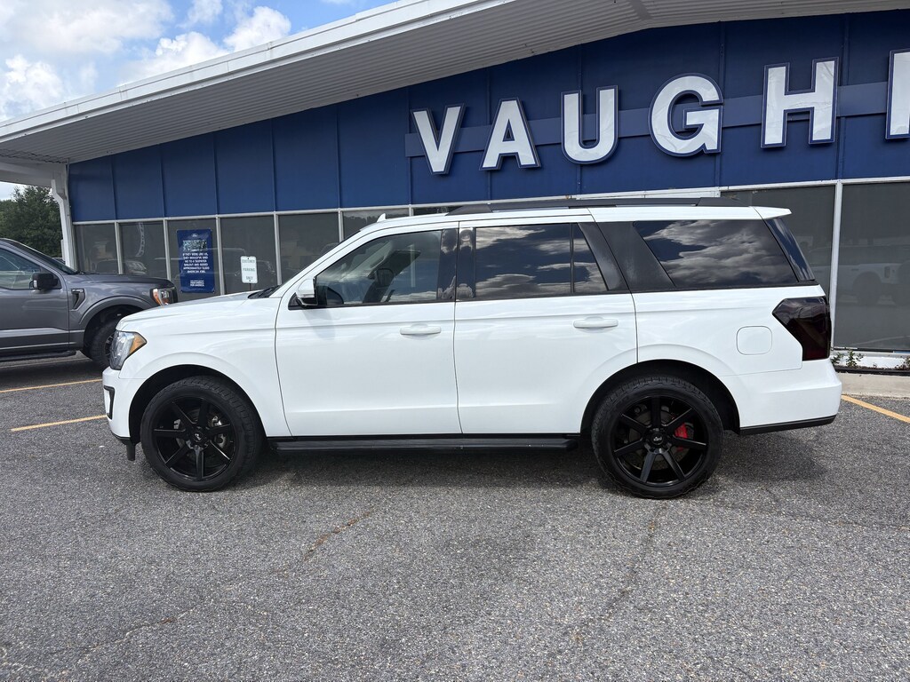 Used 2020 Ford Expedition XLT SUV