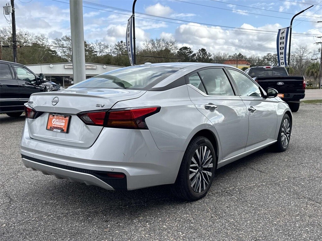 Used 2024 Nissan Altima 2.5 SV Sedan