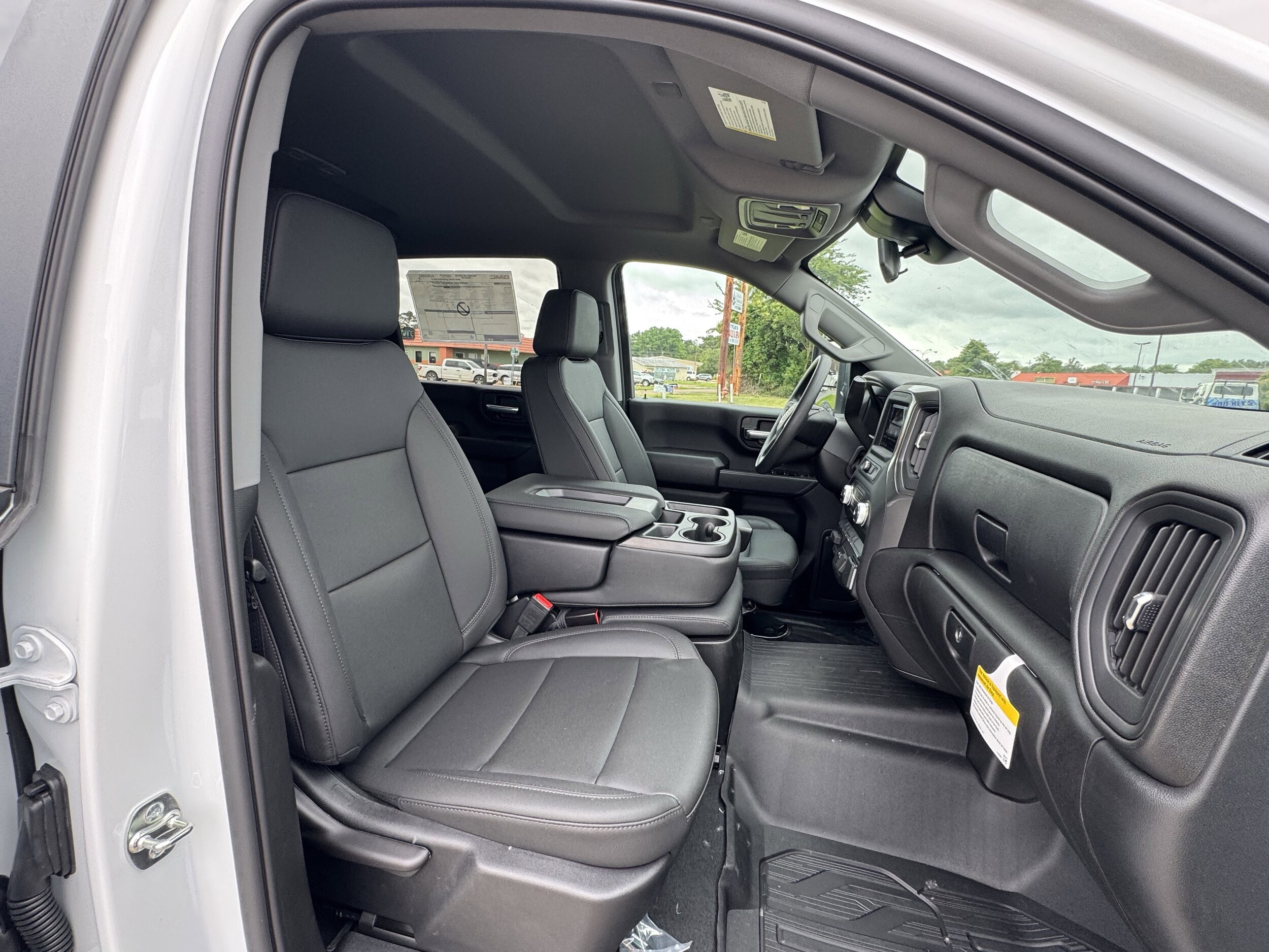 2026 GMC Sierra 3500 Chassis Cab Pro - Photo 19