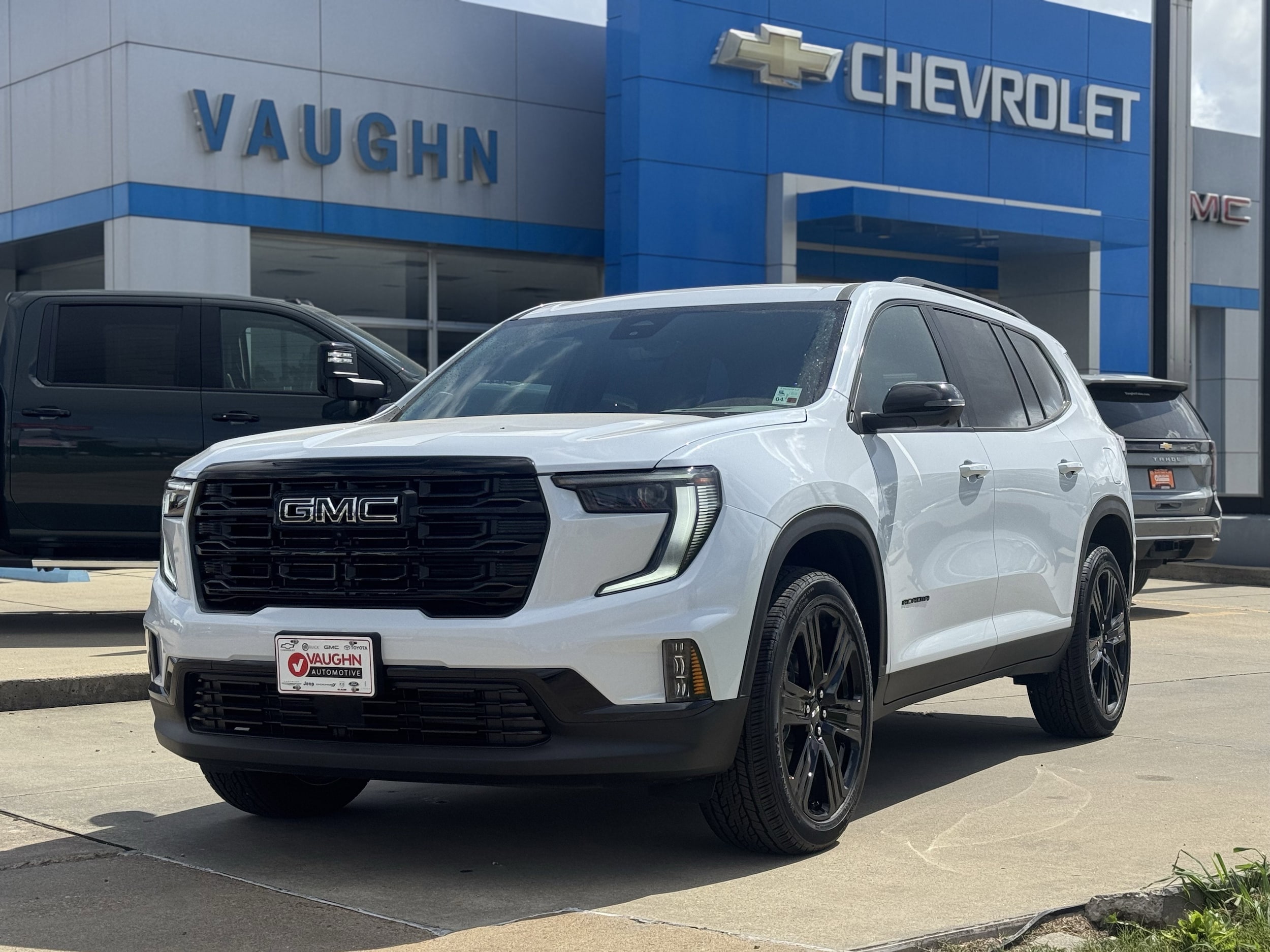 2026 GMC Acadia Elevation FWD's photo