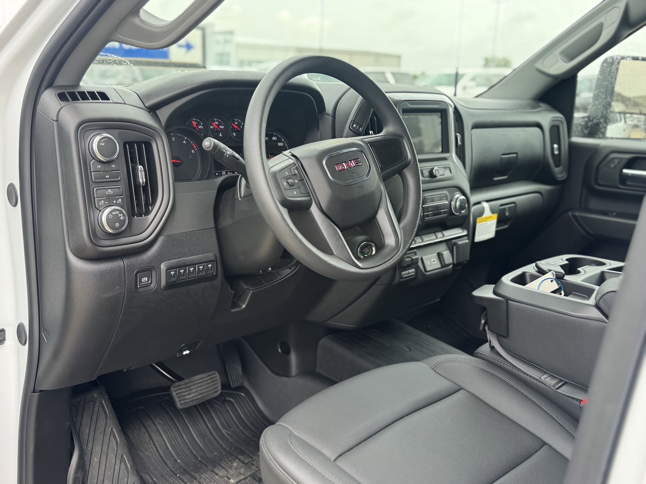 2026 GMC Sierra 3500 Chassis Cab Pro - Photo 11