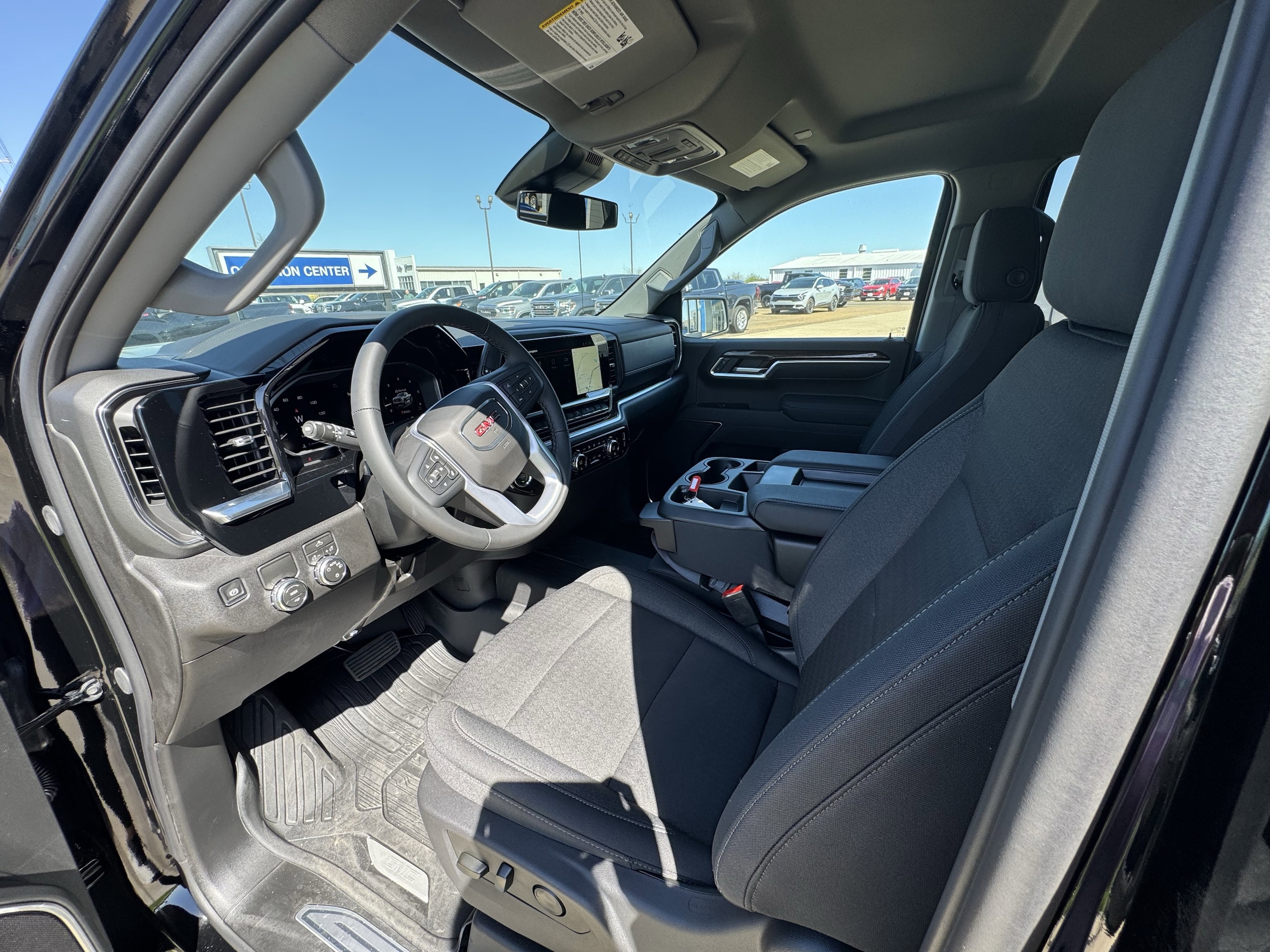 2026 GMC Sierra 1500 SLE - Photo 10