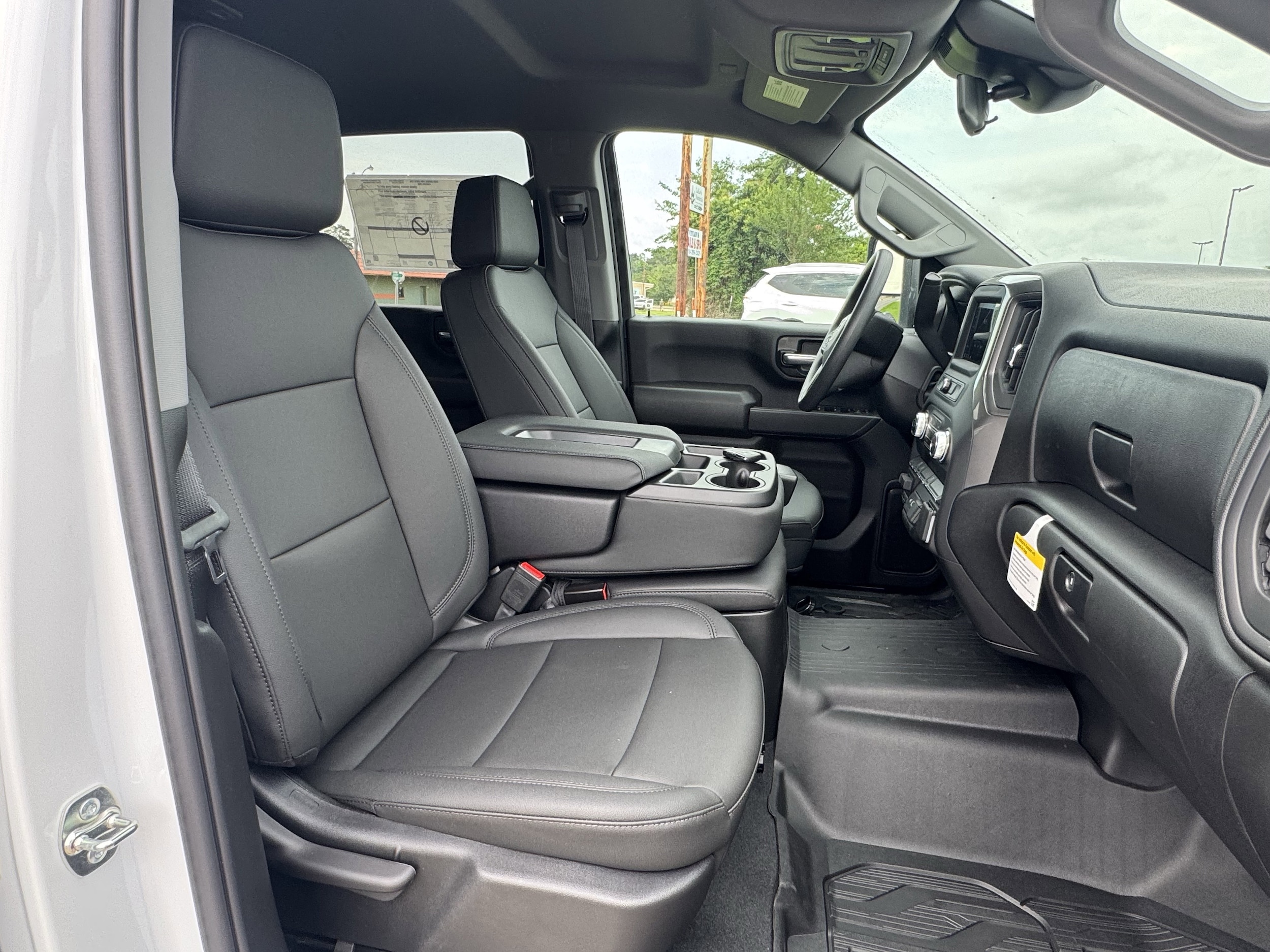 2026 GMC Sierra 3500 Chassis Cab Pro - Photo 19