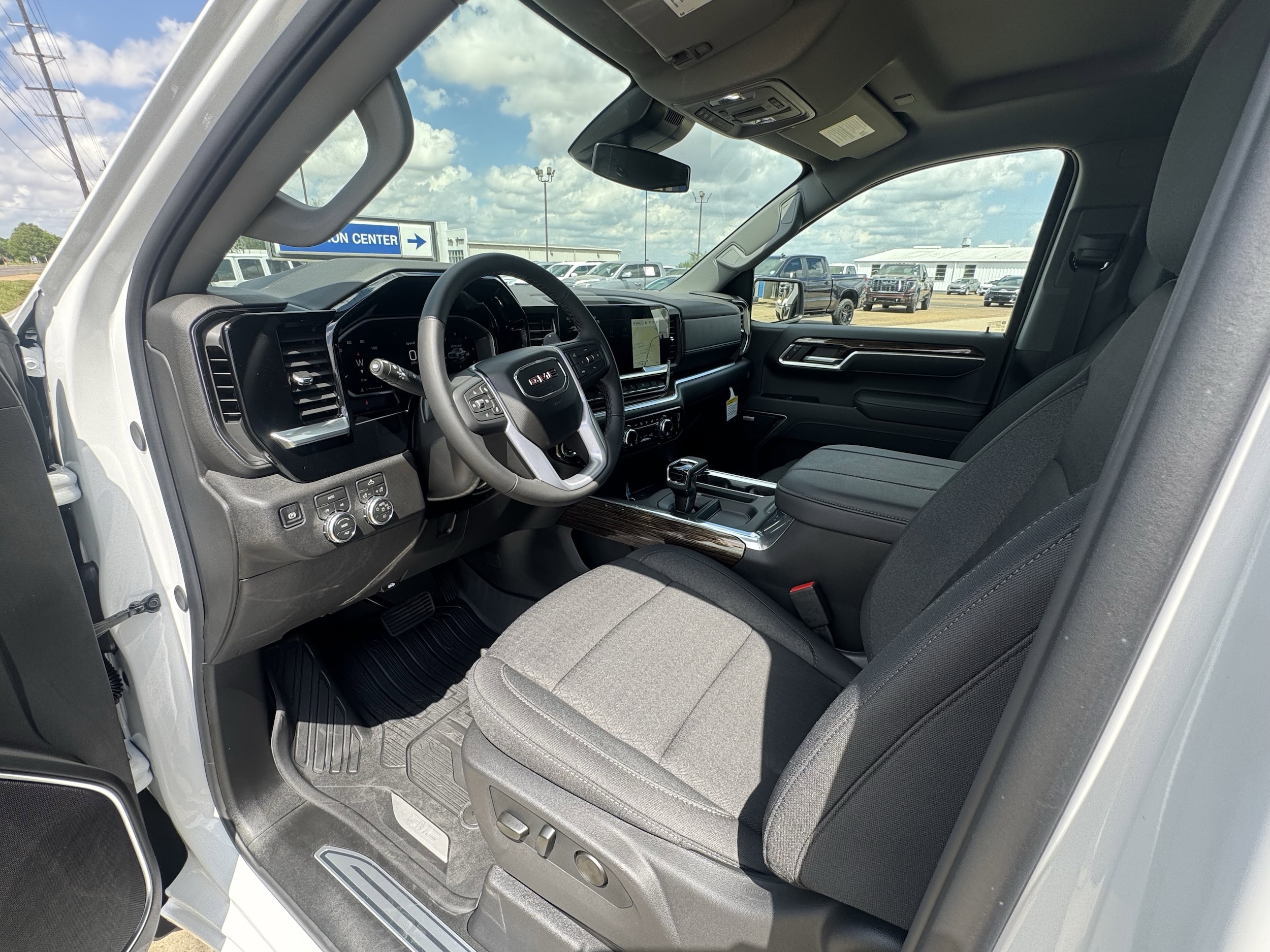 2026 GMC Sierra 1500 Elevation - Photo 10