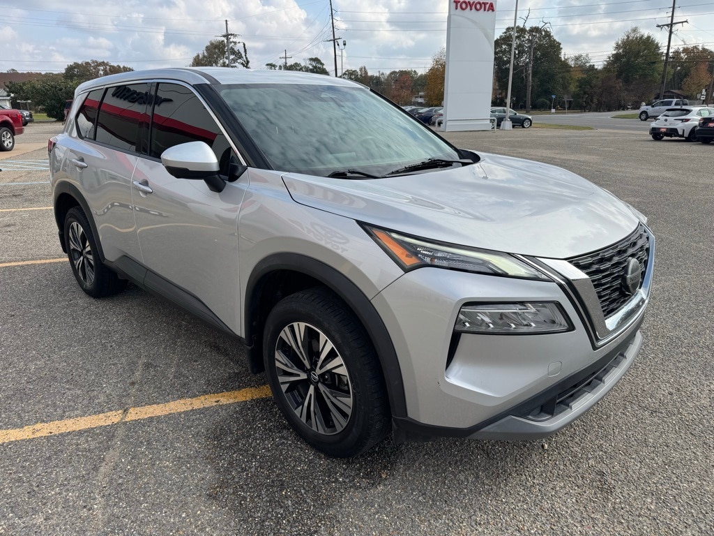 Used 2021 Nissan Rogue SV SUV