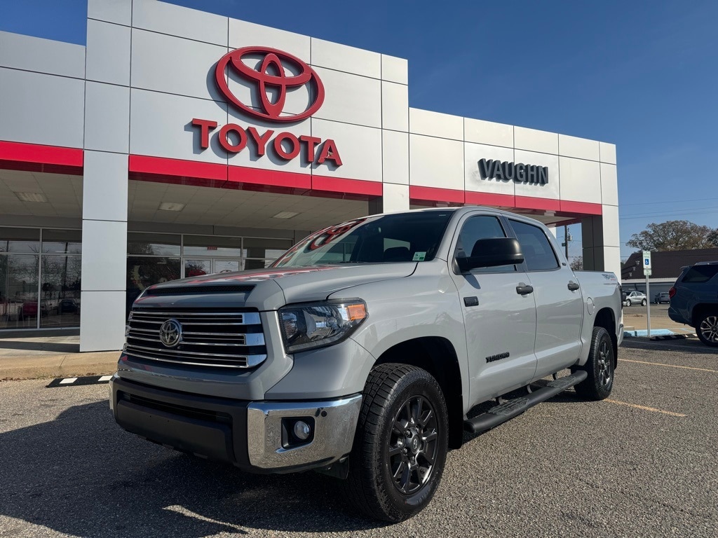 2021 Toyota Tundra SR5's photo
